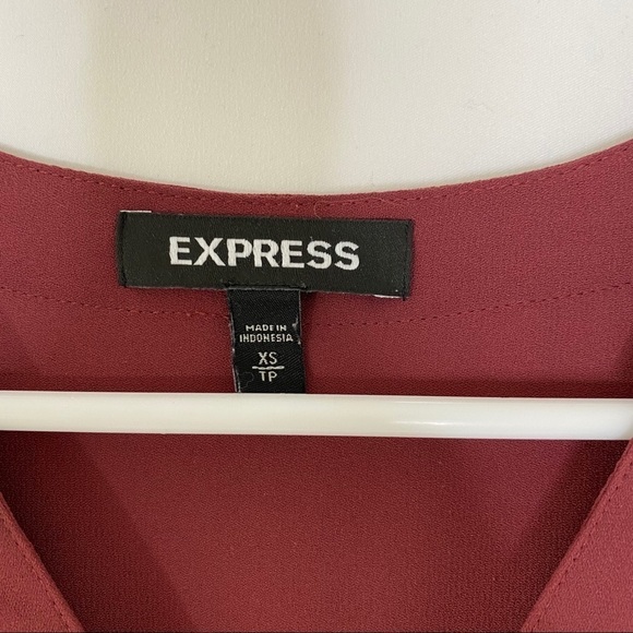 EXPRESS Dusty Rose Popover Tab Sleeve Blouse - Picture 3 of 4